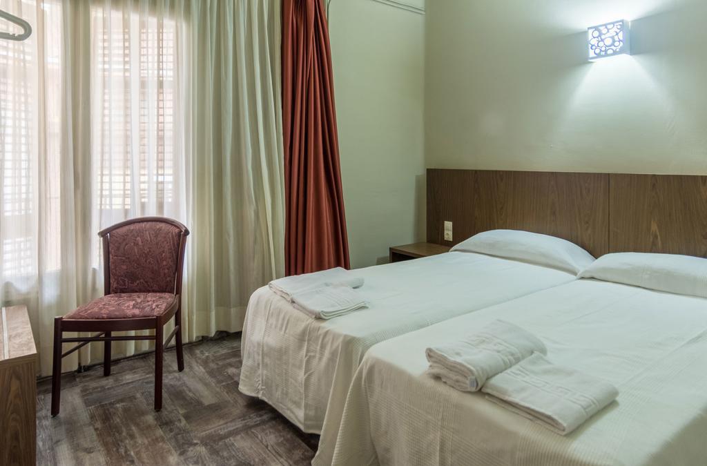 Hostal Sant Miquel Балагер Екстериор снимка